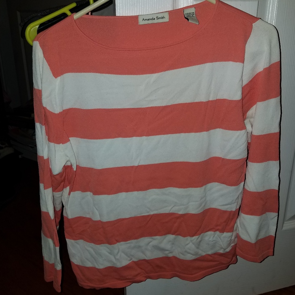 peach and white thin sweater soft, size large